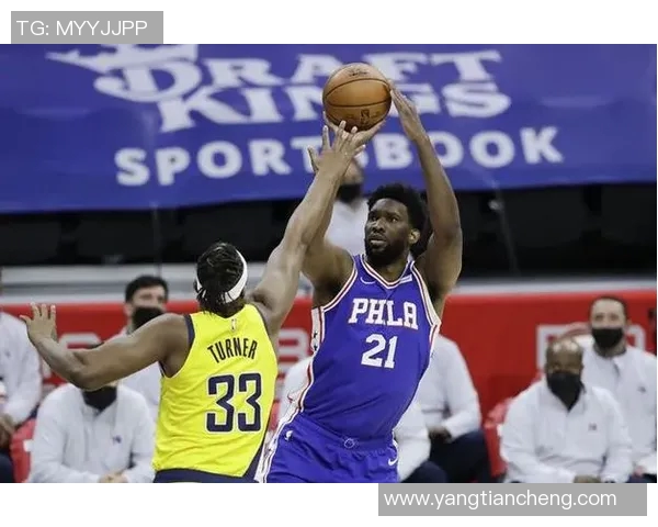 重庆篮球队灵活性深度对比分析及其对比赛表现的影响探讨 重庆篮球队灵活性深度对比分析及其对比赛表现的影响探讨