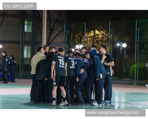 聚焦北京篮球队球员个人能力提升与团队协作的关系探讨