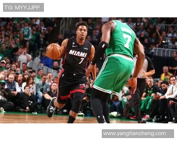 凯特人对热火精彩重播回顾球迷不容错过的比赛瞬间分析 凯特人对热火精彩重播回顾球迷不容错过的比赛瞬间分析