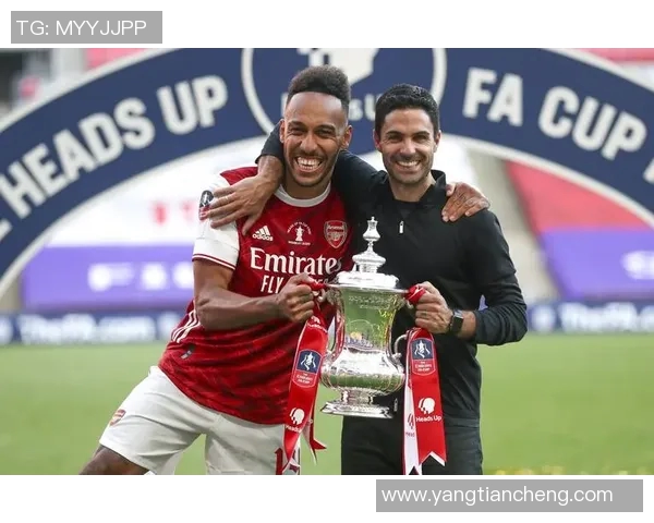 切尔西与阿森纳巅峰对决海报展现激情与荣耀的足球盛宴 切尔西与阿森纳巅峰对决海报展现激情与荣耀的足球盛宴