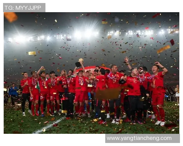 恒大与上港激战正酣精彩对决回顾及赛后分析