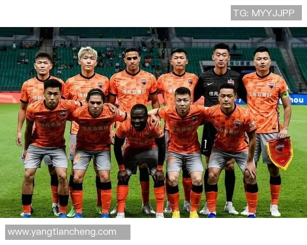 埃门主场迎战阿尔克马全力争胜力争积分榜上升