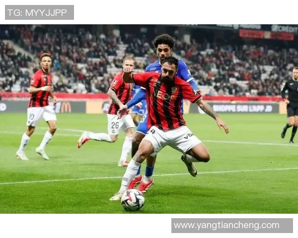 布雷斯主场迎战巴黎FC期待精彩对决与激烈竞争 布雷斯主场迎战巴黎FC期待精彩对决与激烈竞争