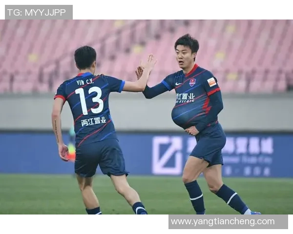 重庆足球队在足球意识排行榜中荣登第七名展现出强大实力与潜力